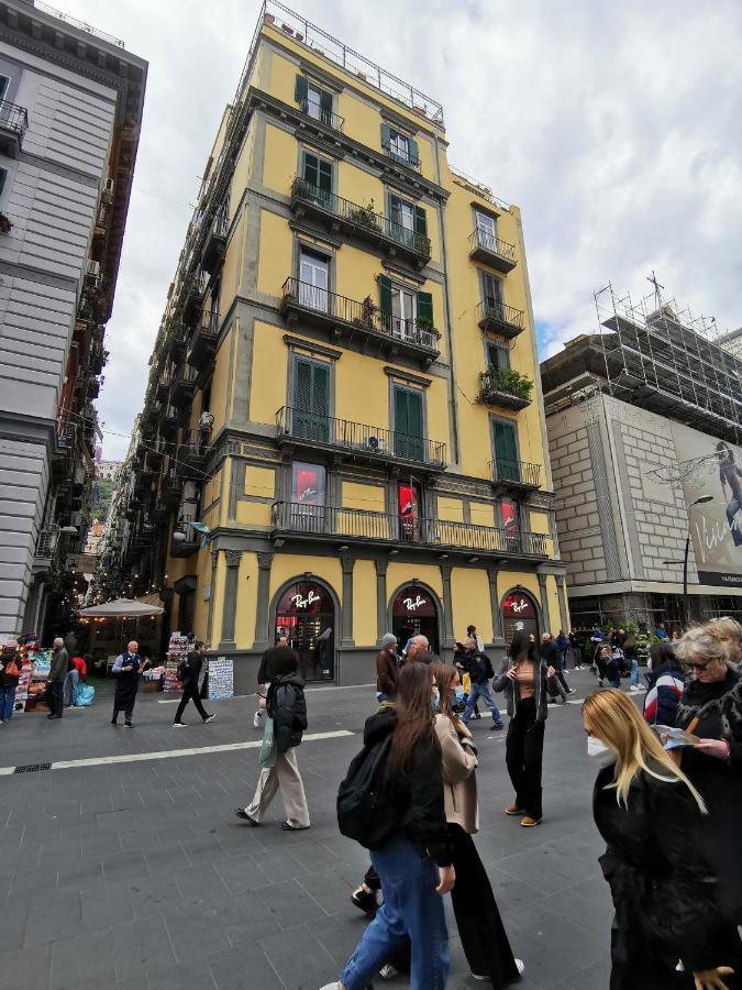 Residenza Napoli Toledo Apartamento Exterior foto